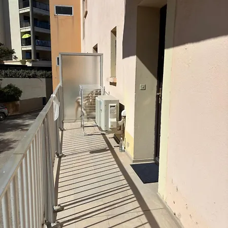아파트 Bel T1 Devant La Plage, Face