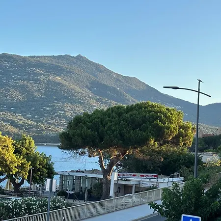 Apartment Bel T1 Devant La Plage, Face